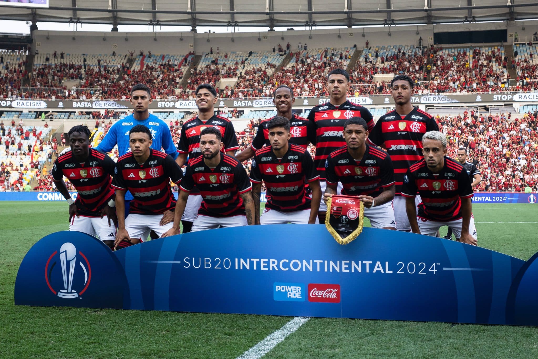 Torcida chega perto de recorde e empurra Flamengo a um inédito título ...