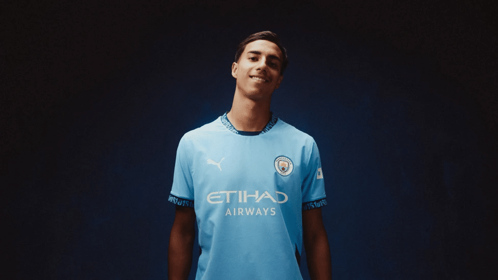 Vitor Reis não foi inscrito pelo Manchster City na Champions League Foto: (Divulgação/Manchester City)