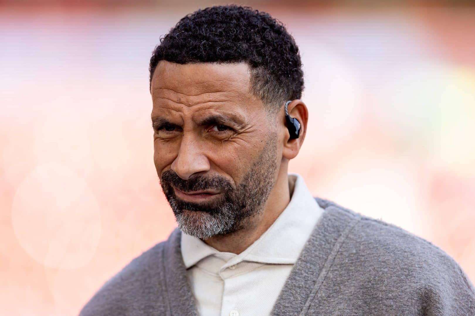 Rio Ferdinand atua como comentarista na Inglaterra (Foto: Imago)
