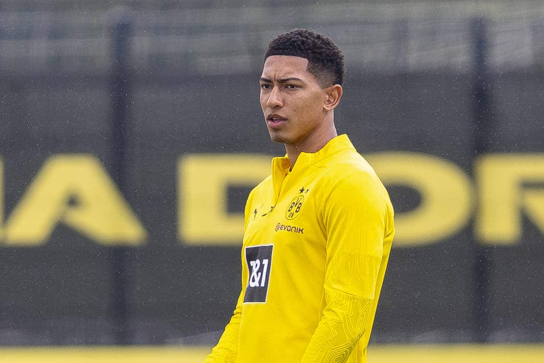 Jobe Bellingham em treinamento no Borussia Dortmund