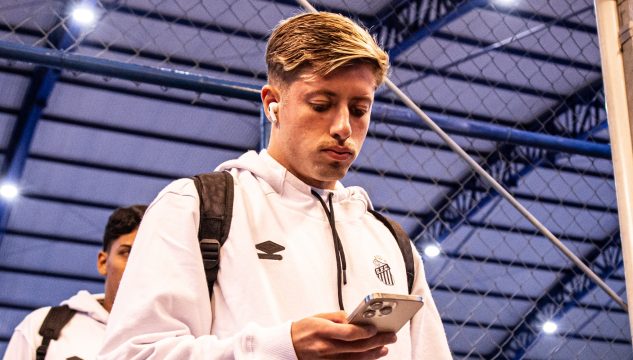 Formado no São Paulo e já cobiçado pelo Sporting, Menino da Vila sonha com chances no Santos