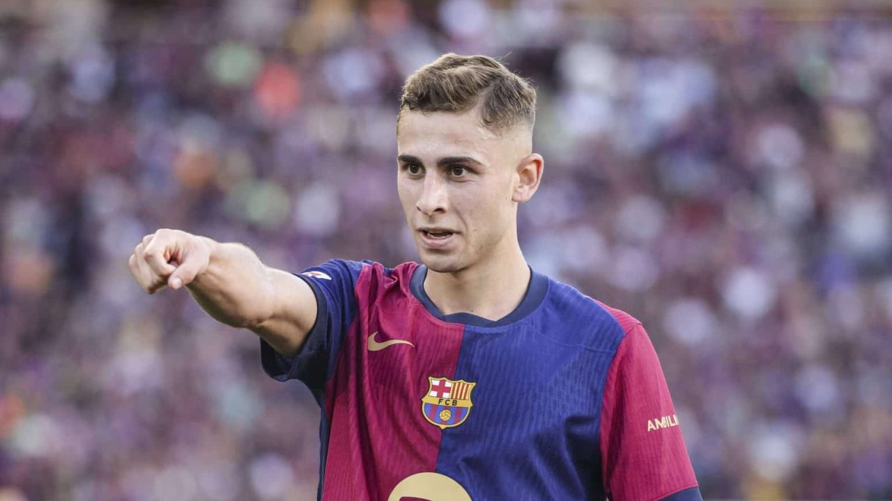 Manchester United quer joia do Barcelona, mas Flick quer manter meia no elenco