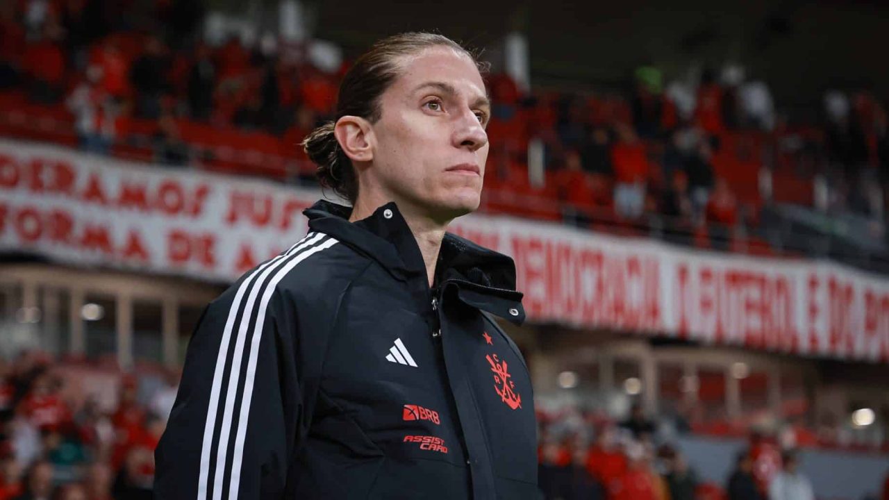 ‘Ganha campeonatos’: Filipe Luís enaltece número surreal no Flamengo e evita comparação com Jesus