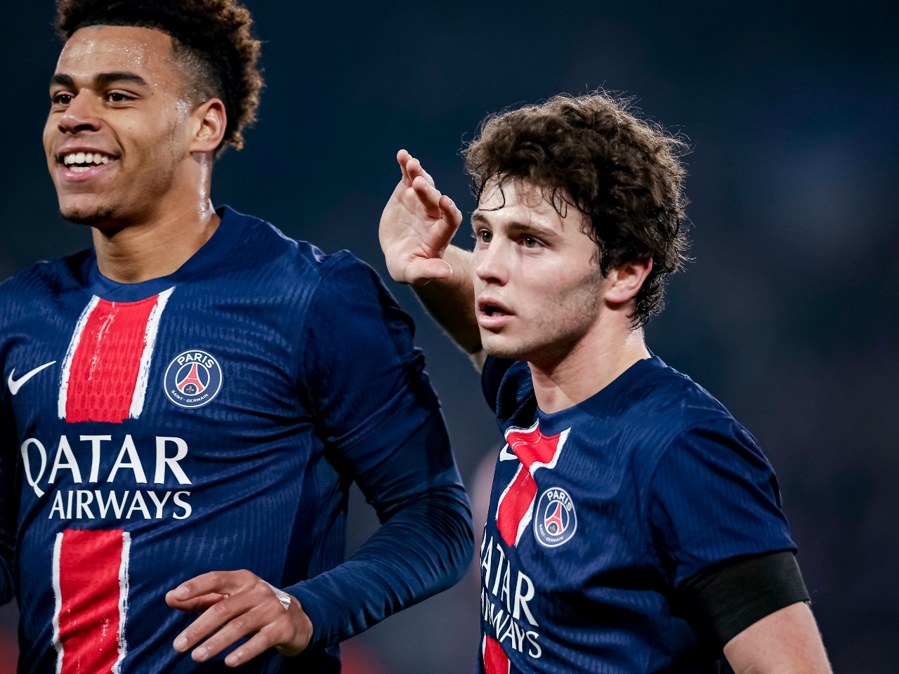 Désiré Doué e Joao Neves PSG