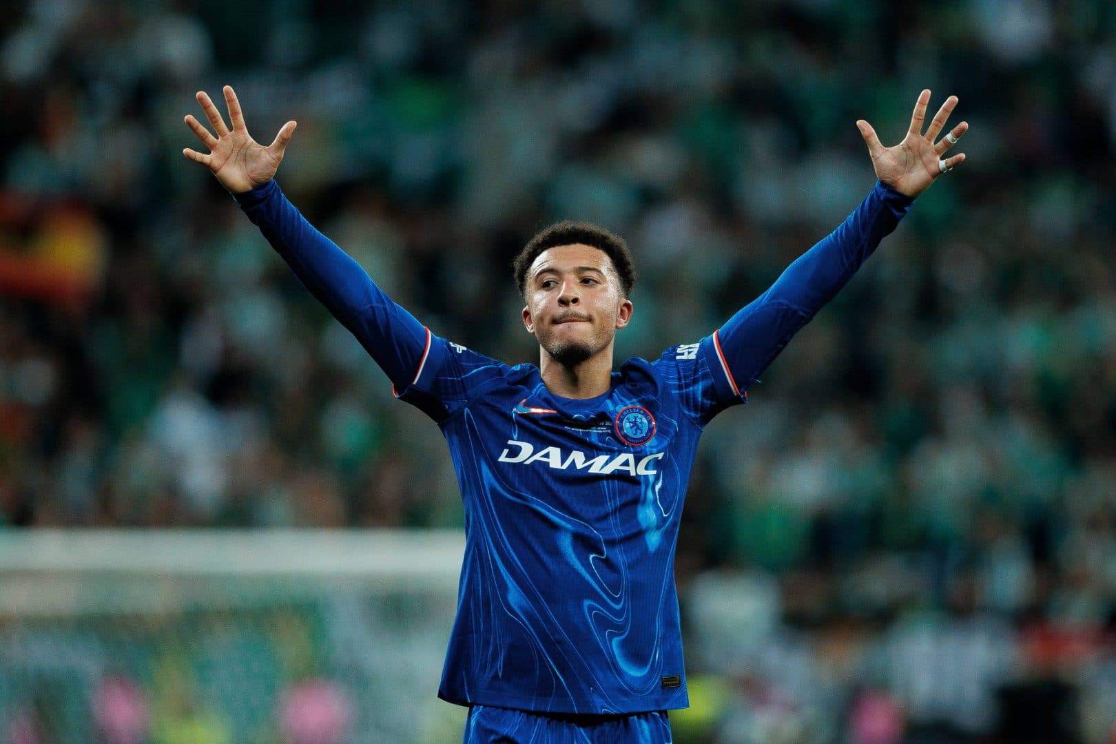 Sancho em ação pelo Chelsea