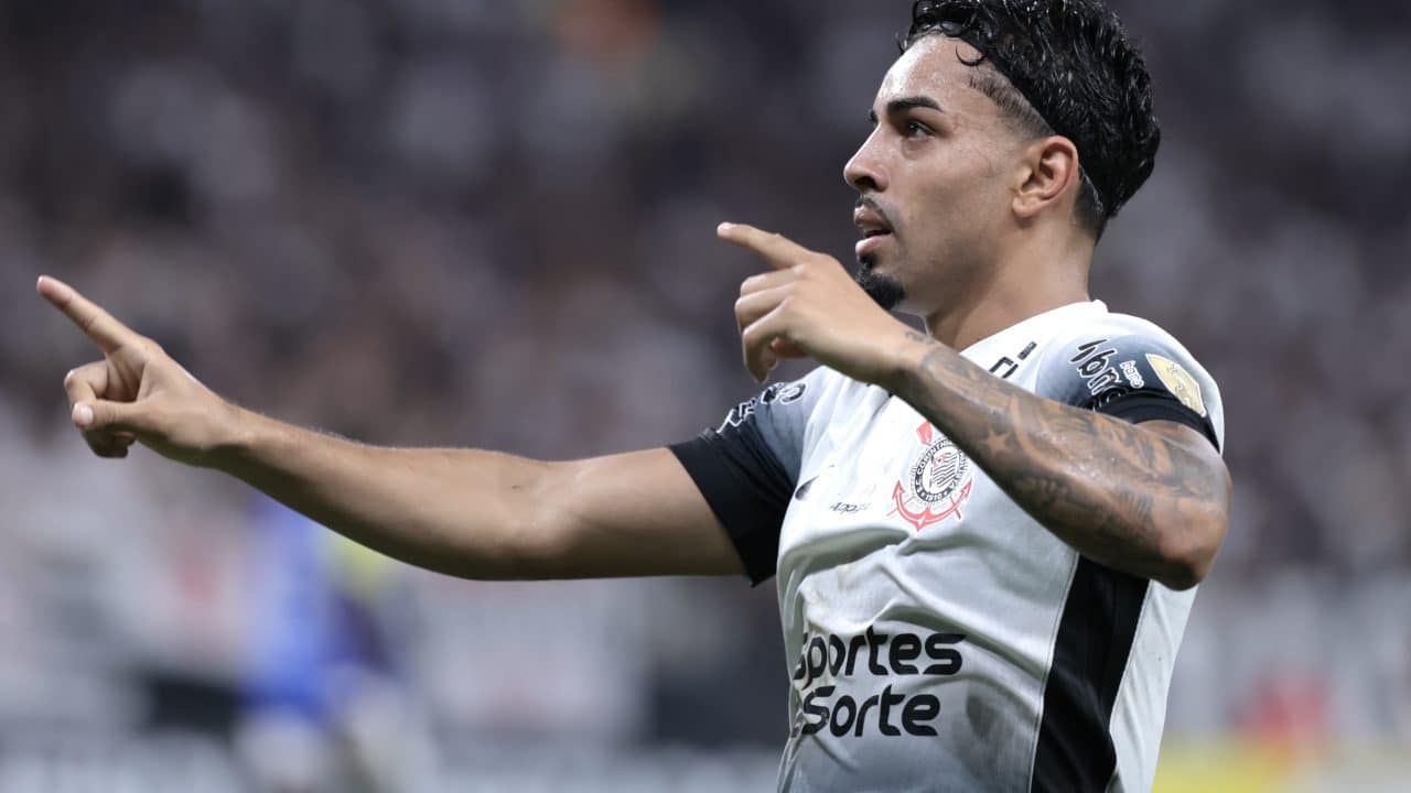 Corinthians abre semana decisiva próximo de renovação com Matheus Bidu