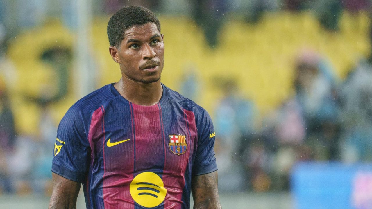 ‘Começou com pé direito’: Jornal compara Rashford a brasileiro e aposta em sucesso no Barcelona