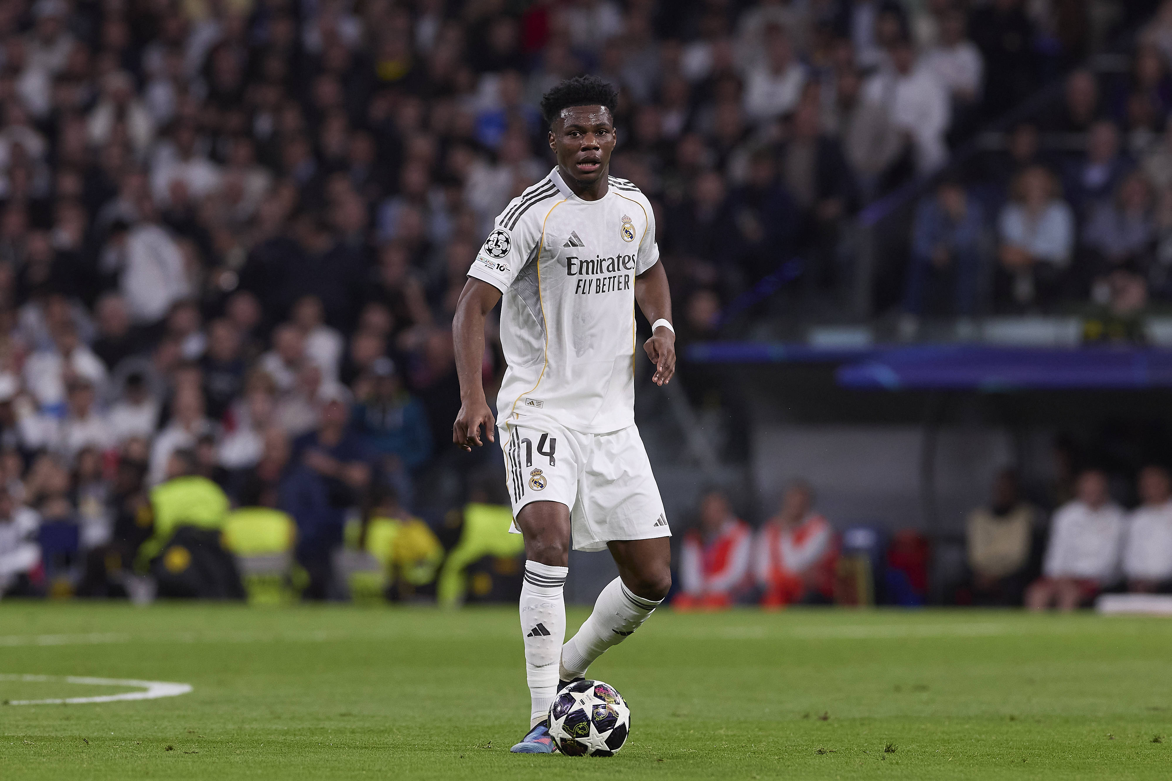 ‘Nível espetacular’: Ajuste de Aberloa faz Tchouaméni crescer e justificar aposta do Real Madrid