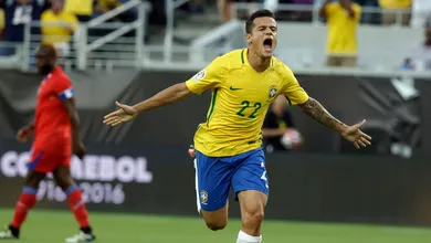 Em goleada que soou como obriga&ccedil;&atilde;o, a atua&ccedil;&atilde;o de Coutinho foi o ponto alto para o Brasil