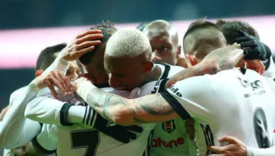 Talisca aproveita o momento: Quatro gols nos &uacute;ltimos dois jogos pelo Besiktas