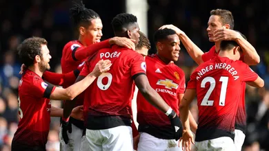 De olho no PSG, Manchester United conta com poder de decis&atilde;o de Pogba e Martial para vencer
