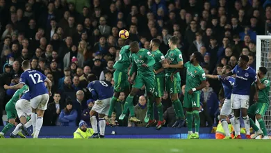 Um eletrizante empate entre Everton e Watford fechou a rodada da Premier League