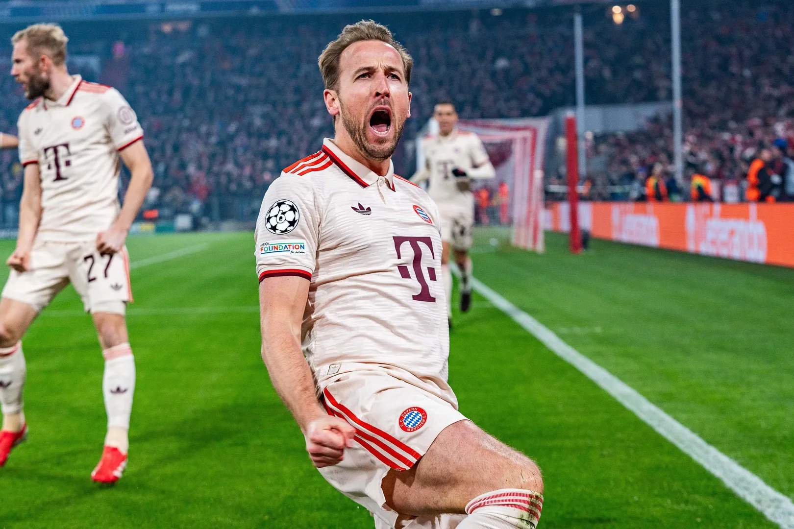 Harry Kane &eacute; especialista em balan&ccedil;ar as redes pelo Bayern de Munique Foto: (Imago)