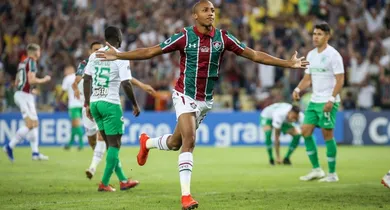 Entre o surreal e o fenomenal, Jo&atilde;o Pedro personificou um Fluminense destrutivo na Sul-Americana