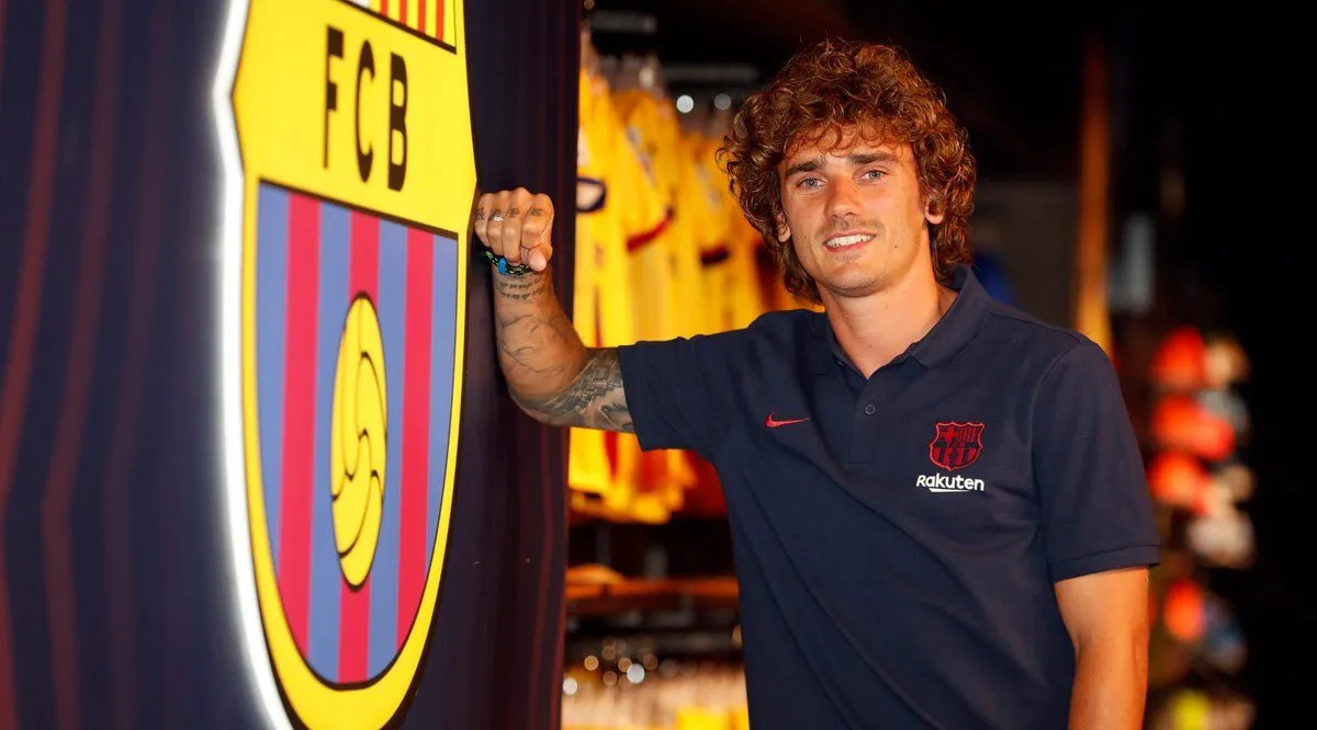 &ldquo;O Atl&eacute;tico age de m&aacute; f&eacute;, comunica o contr&aacute;rio do que diz no privado&rdquo;, acusa advogado de Griezmann