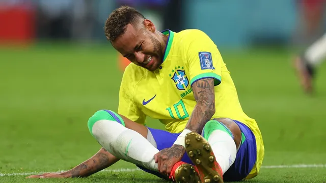 Allan Simon: &lsquo;Neymar serve de escudo para jogadores da Sele&ccedil;&atilde;o que n&atilde;o t&ecirc;m coragem&rsquo;