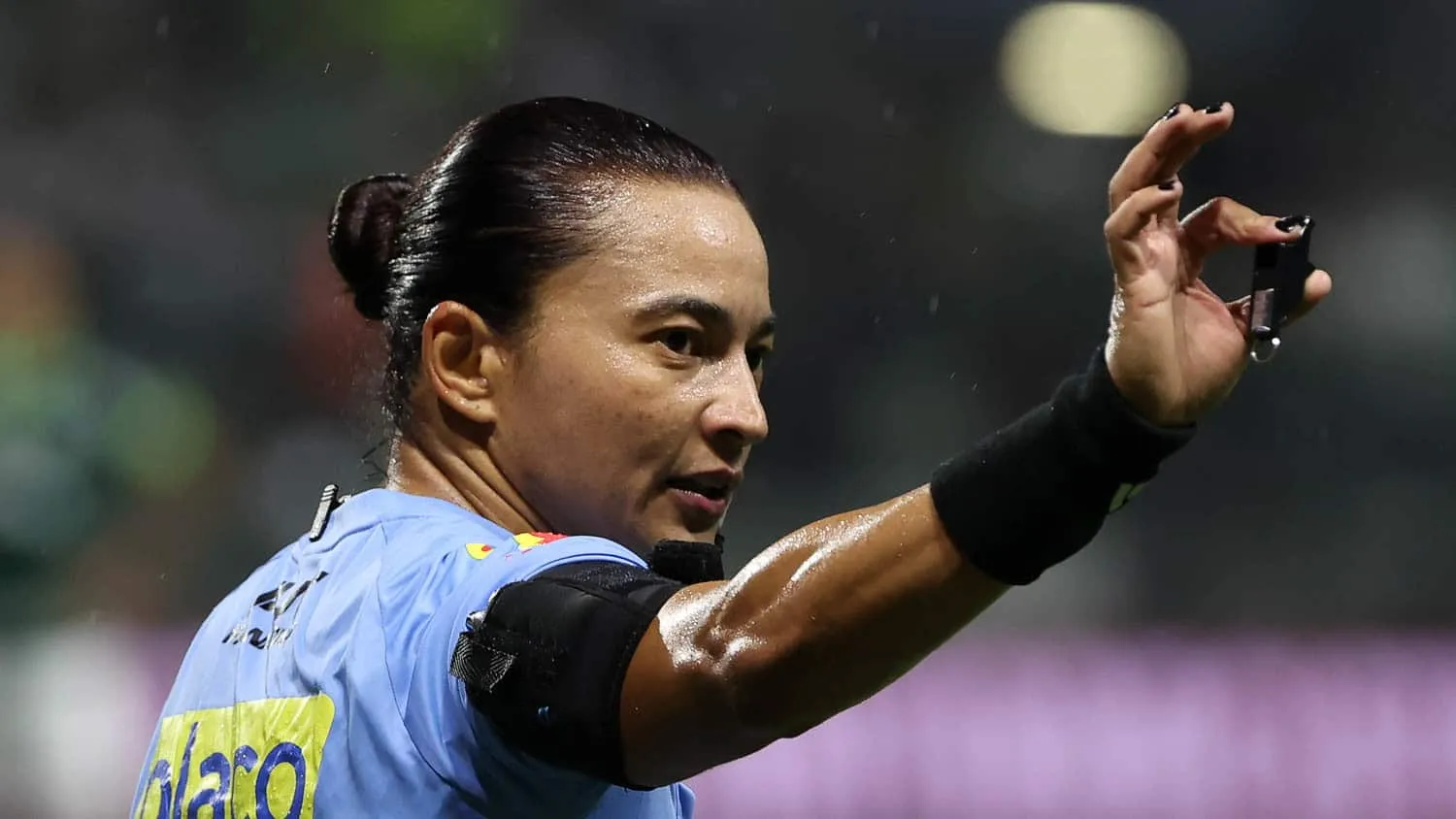 Santos se posiciona contra a escala&ccedil;&atilde;o de Edina Alves para apitar cl&aacute;ssico contra o S&atilde;o Paulo