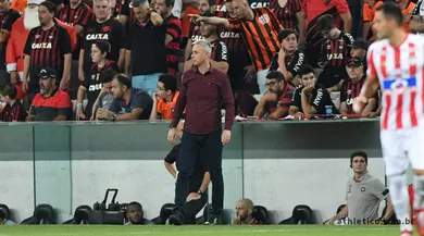 Tiago Nunes: O aprimoramento que se reflete em campo e reluz no sucesso da conquista