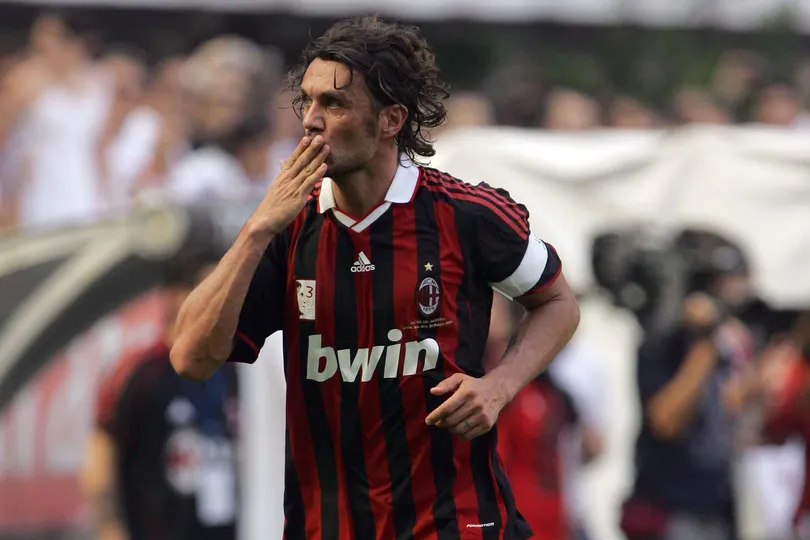 Paolo Maldini &eacute; um dos nomes mais ic&ocirc;nicos da hist&oacute;ria do Milan. Foto: Icon Sport