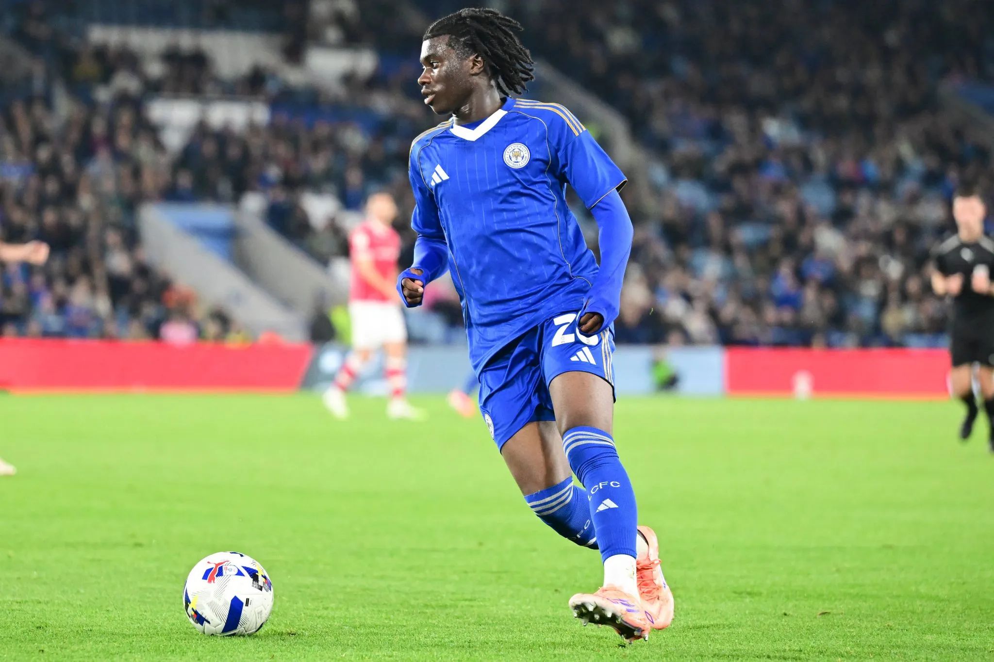 Jeremy Monga em a&ccedil;&atilde;o pelo Leicester. Foto: IMAGO/Pro Sports Images