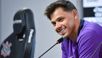 Romero esbanja autoestima em resposta sobre busca por espa&ccedil;o no Corinthians
