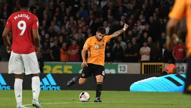 Gola&ccedil;o de R&uacute;ben Neves foi instante de atrevimento em empate marcado por cautela entre Wolverhampton e United