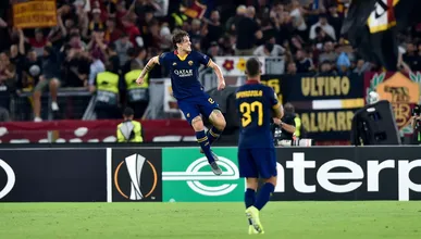 Zaniolo viveu uma noite de brilho na goleada da Roma pra cima do Istambul Basaksehir