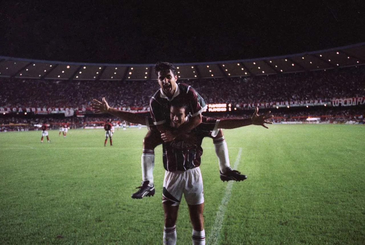 &Eacute;zio comemora um de seus muitos gols sobre o Flamengo, de quem era Carrasco - Foto: Reprodu&ccedil;&atilde;o/Twitter