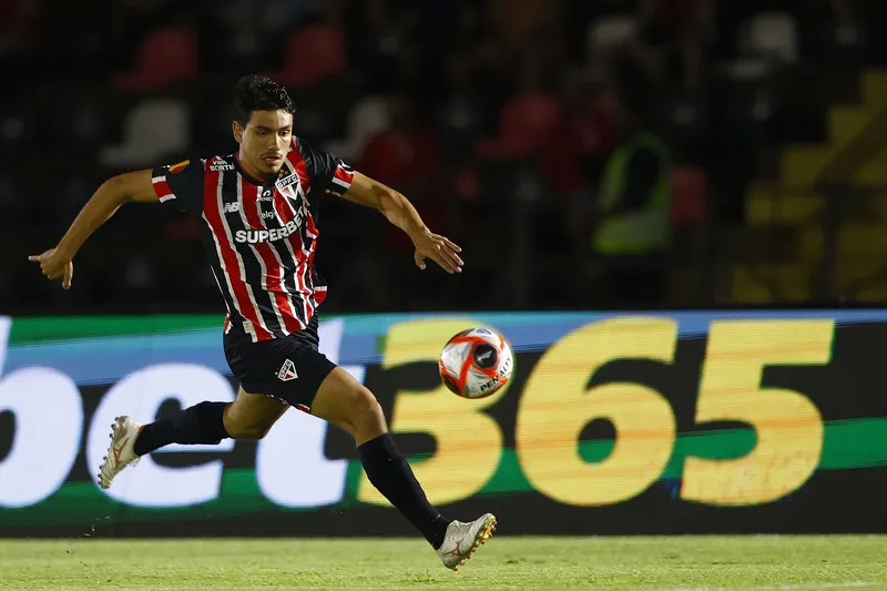 Moreira teve boa atua&ccedil;&atilde;o contra o Botafogo-SP