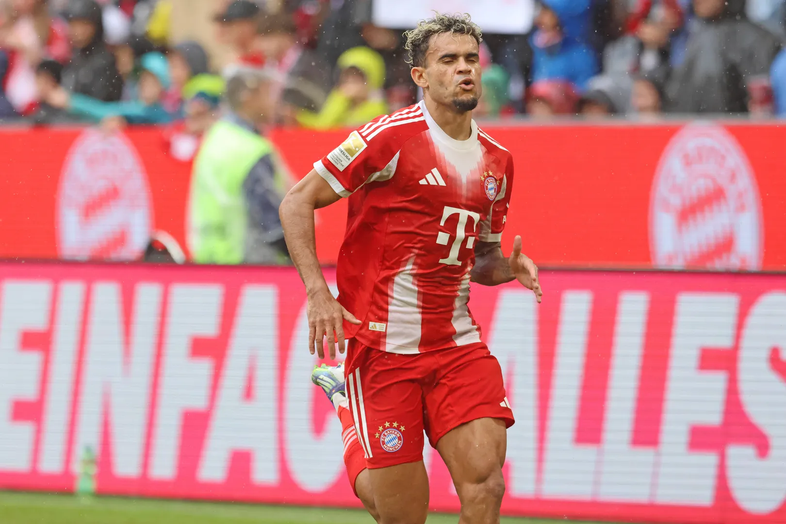 Luis Diaz durante Bayern de Munique x Lyon