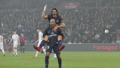 Mbapp&eacute; e Cavani produziram uma deslumbrante obra de arte em novo triunfo do PSG