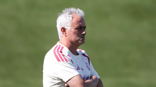 Real Madrid: &lsquo;Queda de bra&ccedil;o&rsquo; com volante desprestigiado por Mourinho pode travar mercado