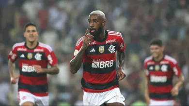 O Flamengo aproveitou outro cl&aacute;ssico para se encher mais de confian&ccedil;a, com um primeiro tempo avassalador contra o Vasco