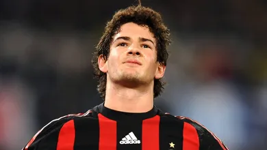 Ex-Milan: &lsquo;O que eu vi do Pato nem Mbapp&eacute; fez. Ele me chocou&rsquo;