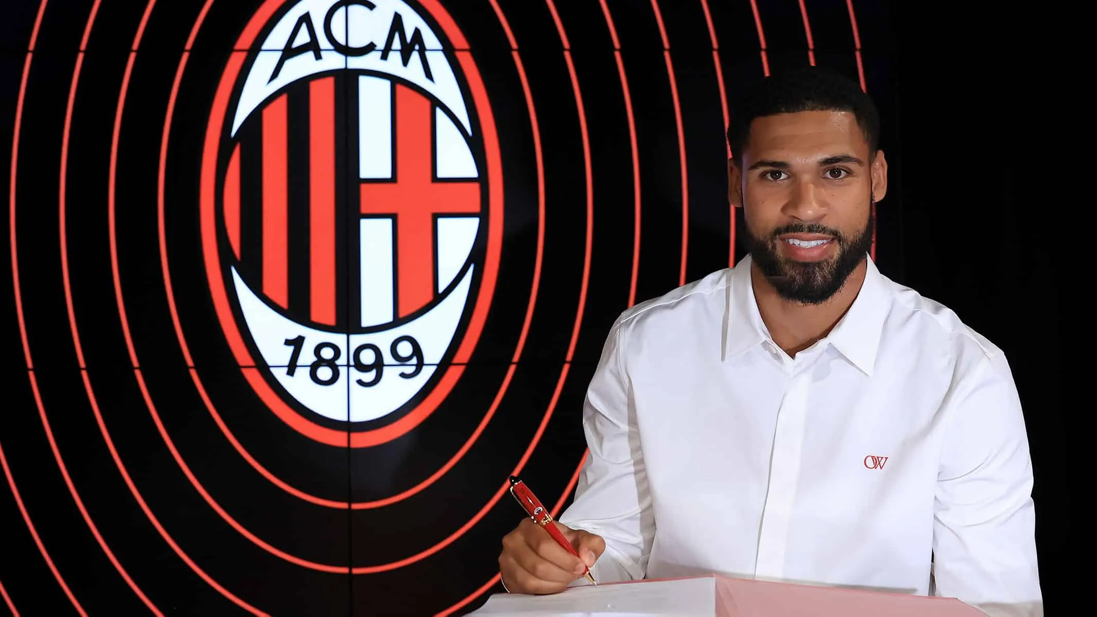 Loftus-Cheek no Milan: um oper&aacute;rio para encorpar o elenco