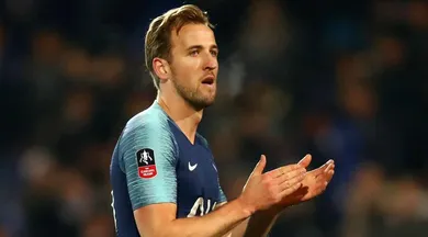 Pochettino: &ldquo;Kane entrou no fim para que os torcedores do Tranmere vissem o &iacute;dolo da sele&ccedil;&atilde;o&rdquo;