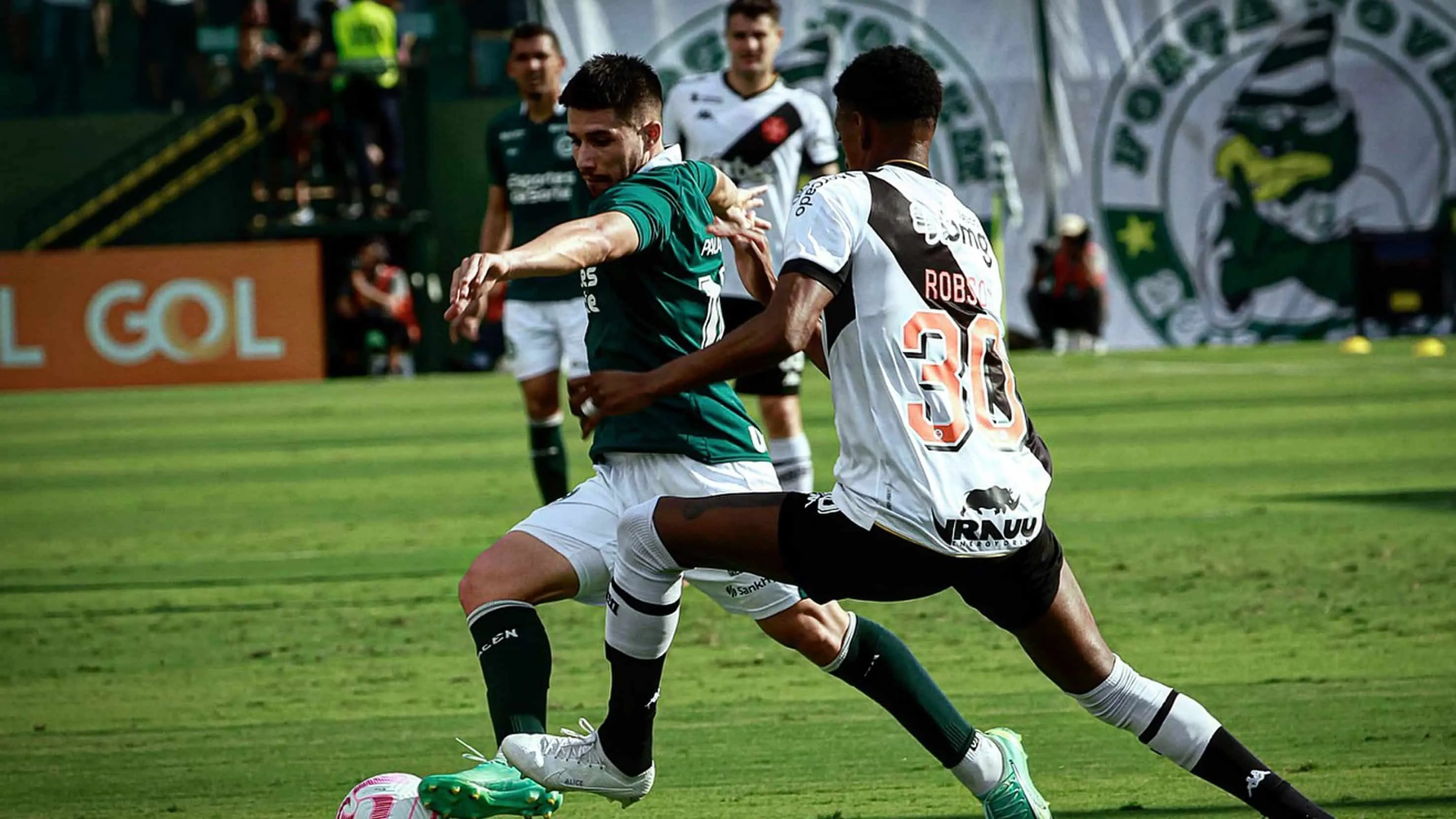 Vasco e Goi&aacute;s empatam e d&atilde;o as m&atilde;os no show dos desesperados com mais uma rodada na zona&nbsp;do&nbsp;rebaixamento