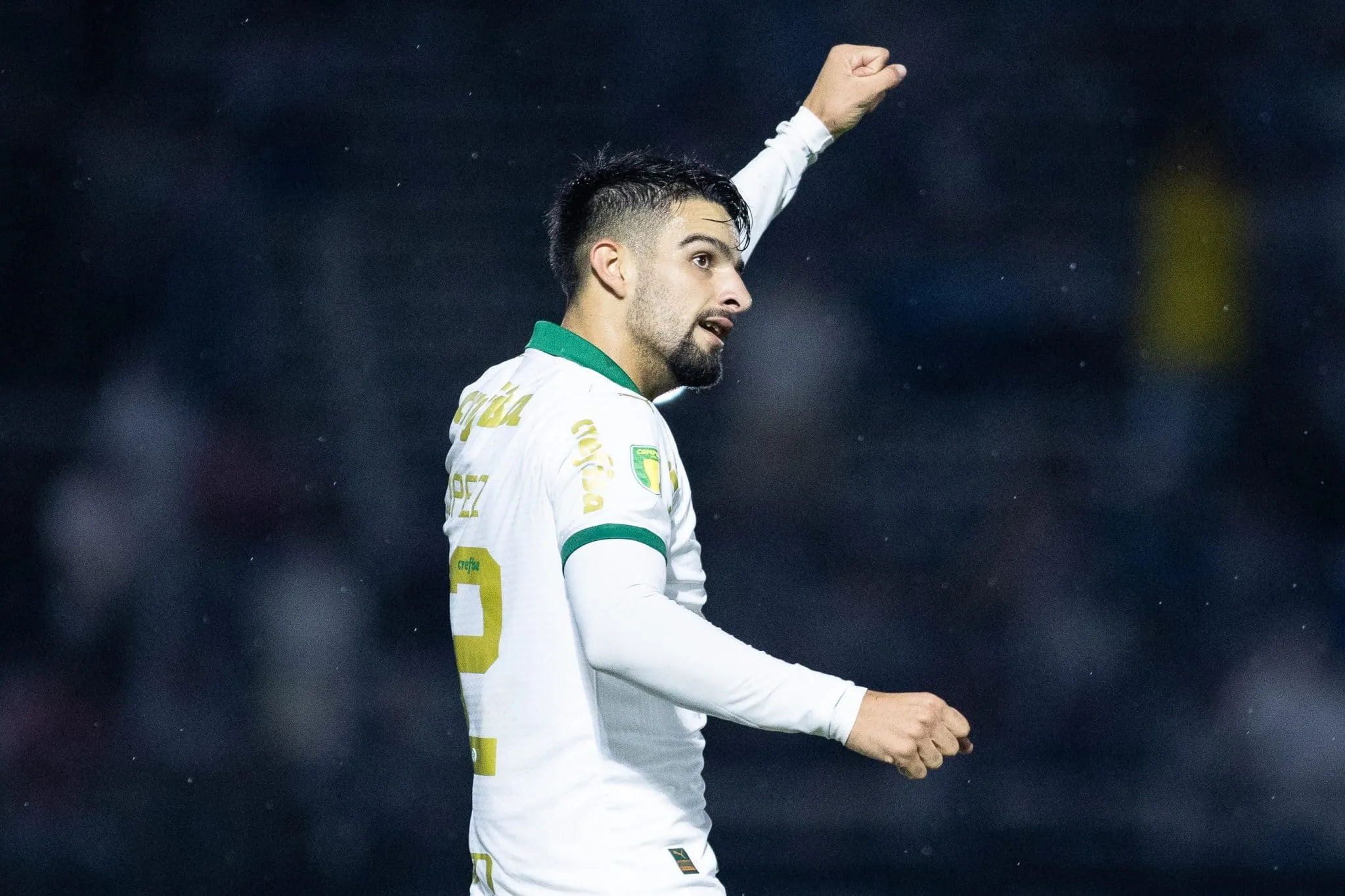 Enquanto Palmeiras busca centroavante, Flaco L&oacute;pez faz mais um e garante vit&oacute;ria sobre o Bragantino