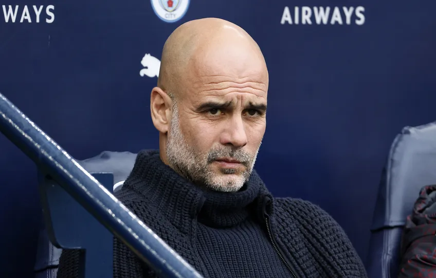 O t&eacute;cnico Pep Guardiola tem contrato com o Manchester City at&eacute; junho de 2025. Foto: Icon Sport