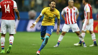 Contra o ferrolho paraguaio, Brasil teve que mostrar repert&oacute;rio. E mostrou