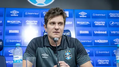 Dirigente do Gr&ecirc;mio culpa pr&oacute;prio clube por pol&ecirc;mica sobre aus&ecirc;ncia de Renato; entenda
