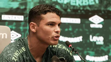A emo&ccedil;&atilde;o de Thiago Silva ao falar sobre o momento de reestreia no Fluminense