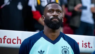 R&uuml;diger: &lsquo;Refugiados n&atilde;o t&ecirc;m outra escolha. &Eacute; importante que sejam ouvidos&rsquo;
