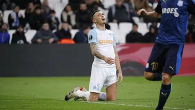 Atropelado pelo Apollon, o Olympique s&oacute; ficou &agrave; frente do Dudelange nesta Liga Europa