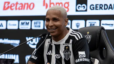 Deyverson estreia pelo Atl&eacute;tico-MG no cl&aacute;ssico contra o Cruzeiro? Milito responde
