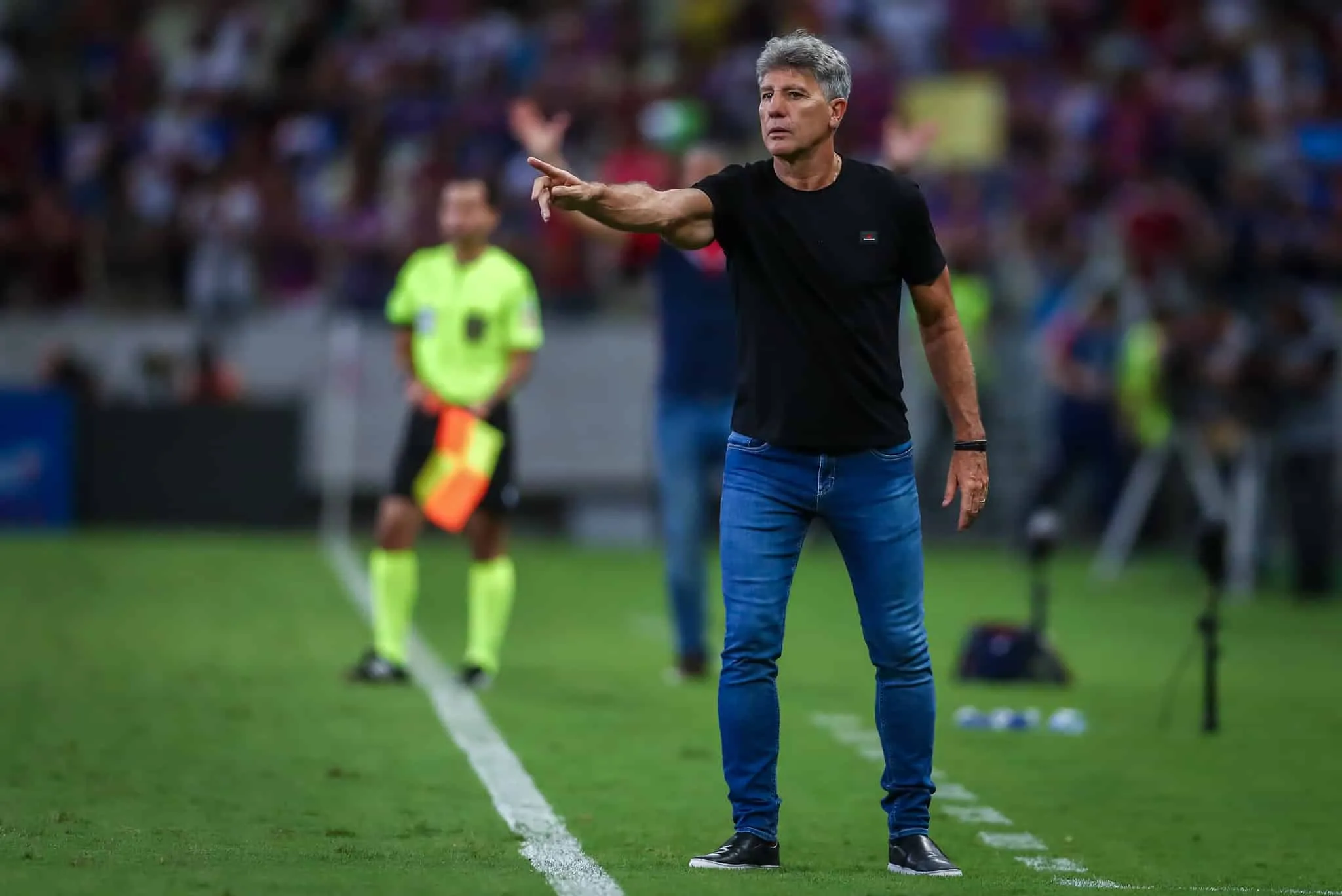 Desequil&iacute;brios do Gr&ecirc;mio em 2023 induzem Renato a discursos viciados