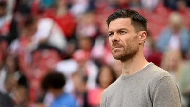 Xabi Alonso pretende ficar no Bayer Leverkusen at&eacute; 2024: &ldquo;Estou muito feliz com o clube&rdquo;