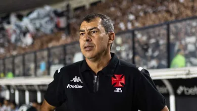 Carille &lsquo;sincer&atilde;o&rsquo; em corneta ap&oacute;s vit&oacute;ria do Vasco &eacute; aviso para alerta com comunica&ccedil;&atilde;o