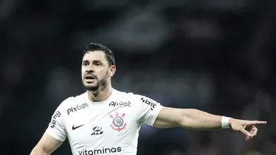 Al&ocirc;, &eacute; da Globo? Cobradores mudam estrat&eacute;gia para receber valores do Corinthians