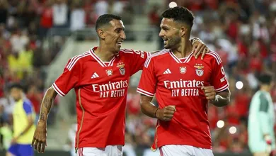 Di Mar&iacute;a d&aacute; show contra o Al-Nassr, com gola&ccedil;o e at&eacute; chap&eacute;u sobre CR7